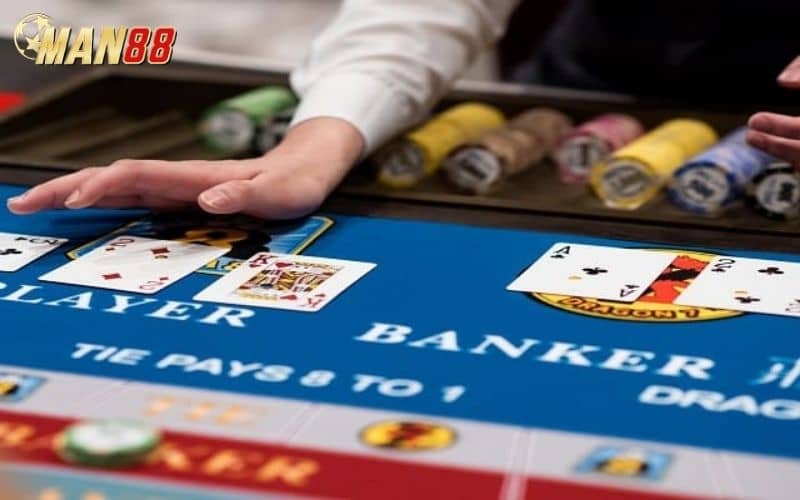 Quy tắc chia bài và rút thêm lá baccarat online tại MAN88